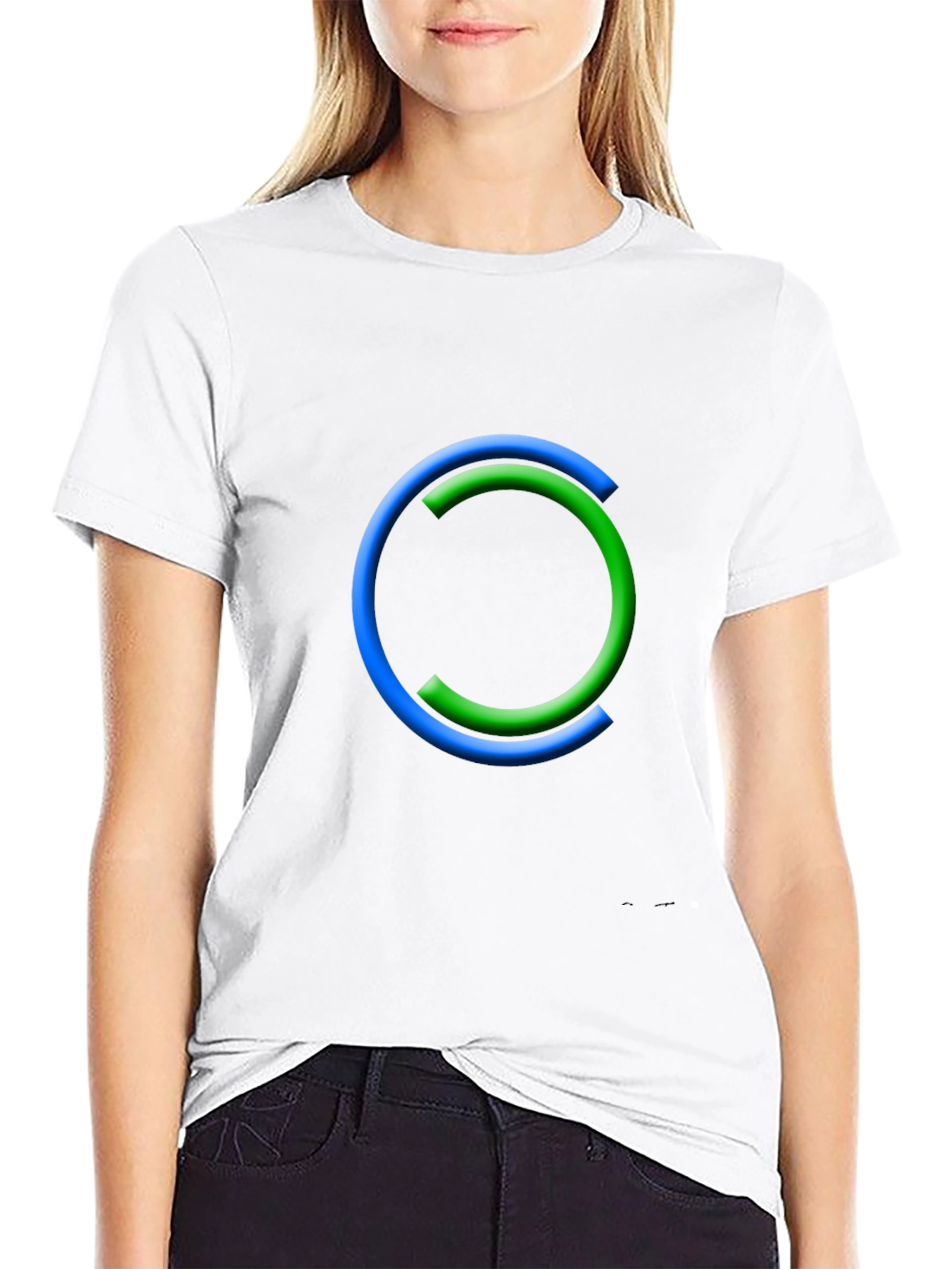Modern Circle Graphic Tee - Casual Style