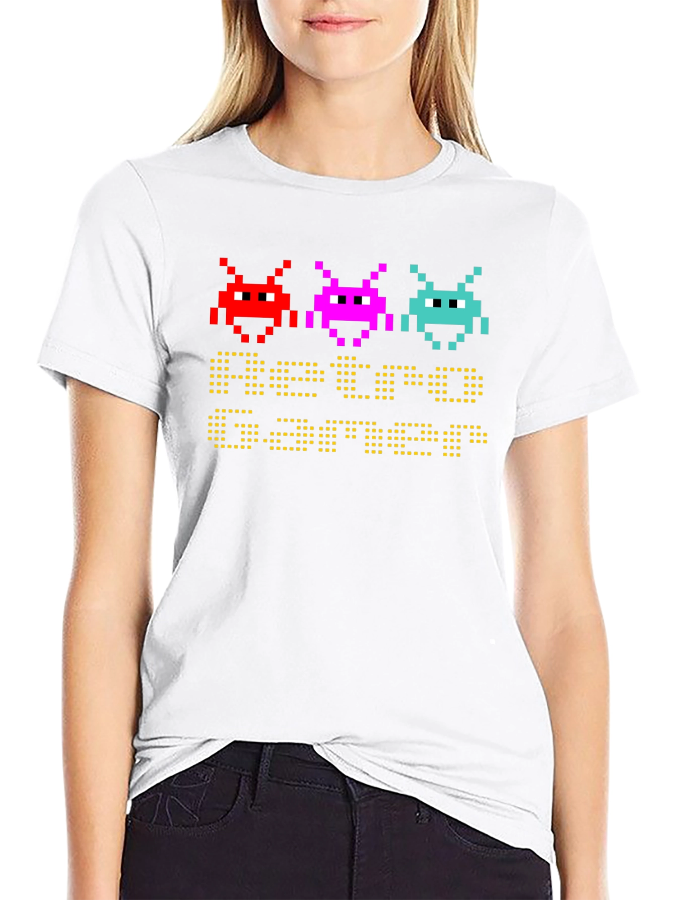 Retro Gamer T-Shirt: Pixel Art Space Invaders Design