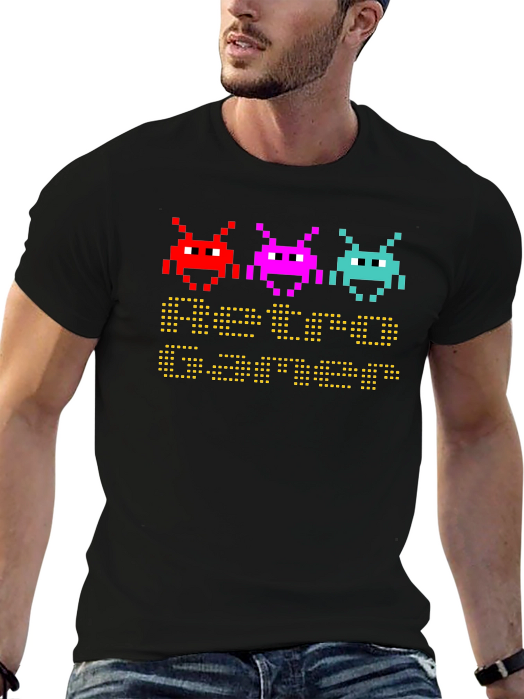 Retro Gamer T-Shirt: Pixel Art Space Invaders Design