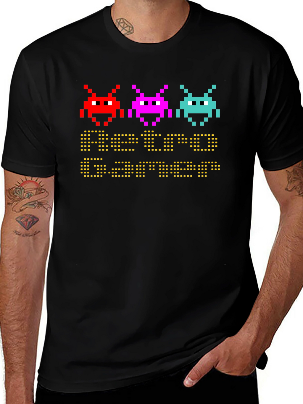 Retro Gamer T-Shirt: Pixel Art Space Invaders Design