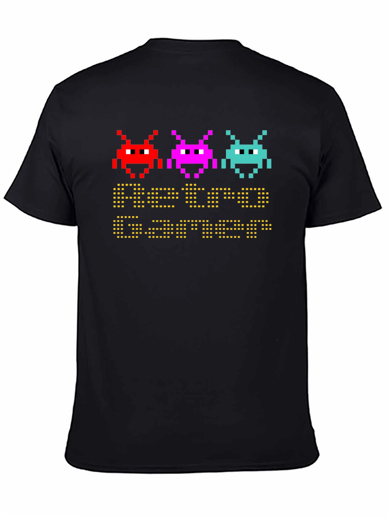 Retro Gamer T-Shirt: Pixel Art Space Invaders Design