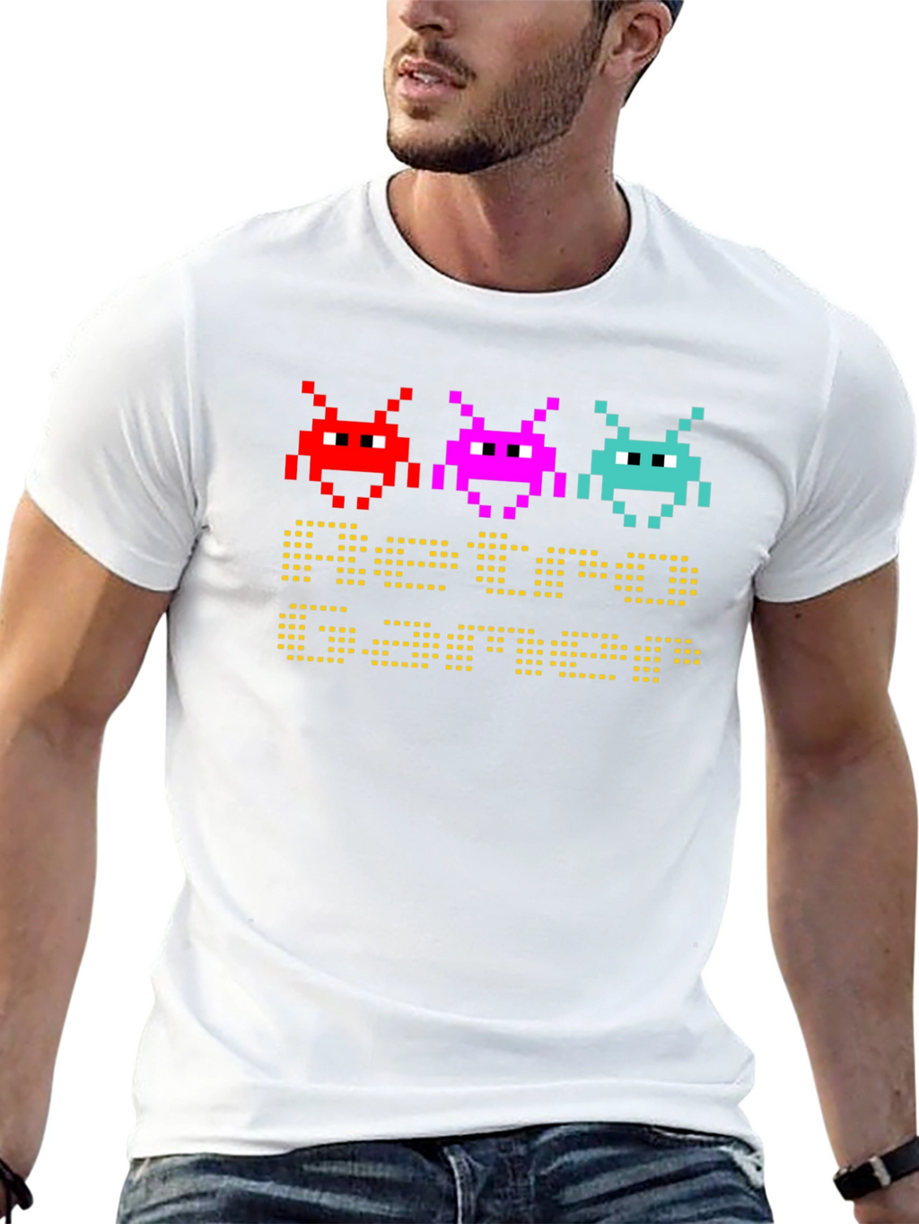 Retro Gamer T-Shirt: Pixel Art Space Invaders Design
