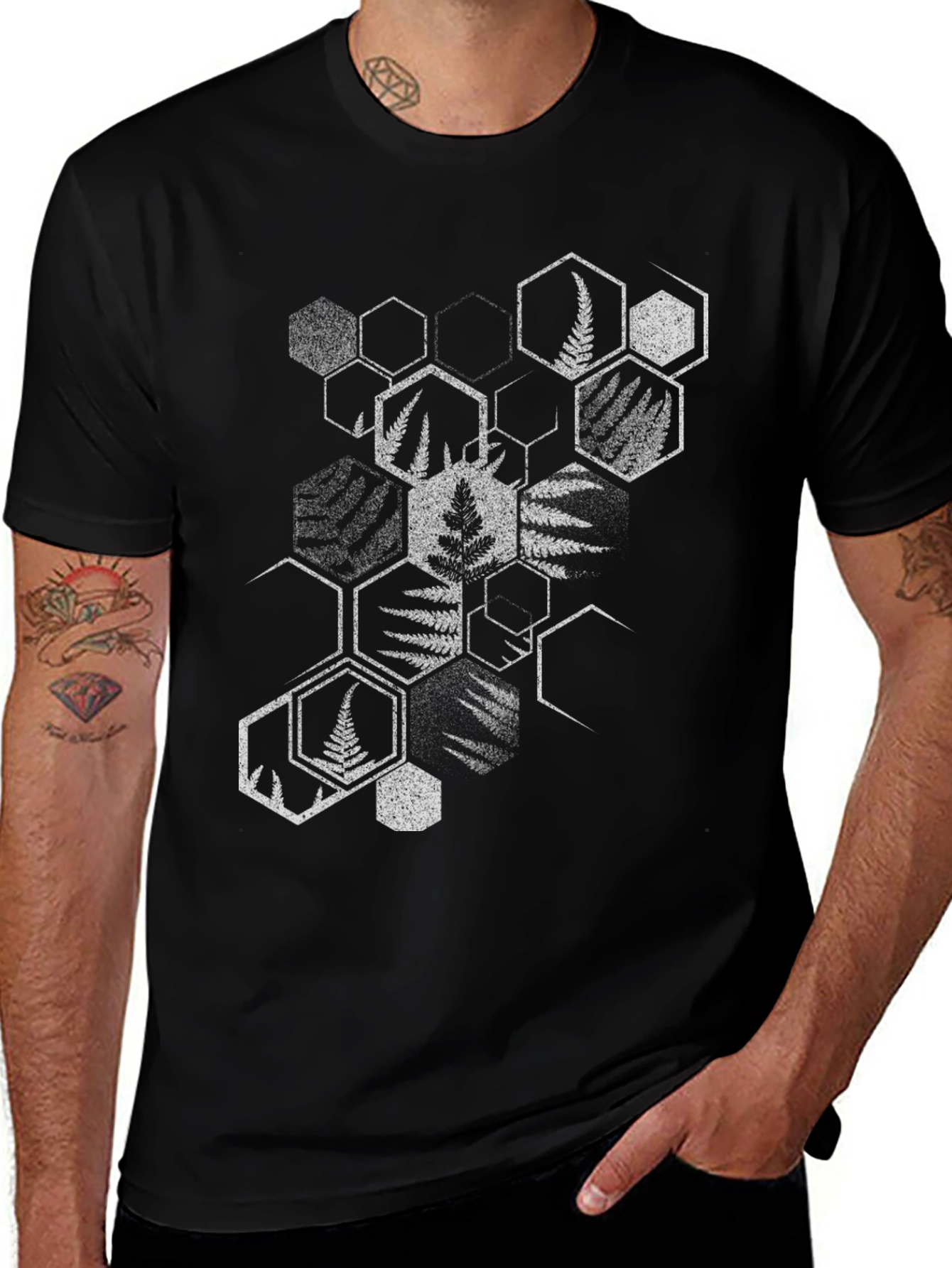 Abstract Fern Hexagon Print T-Shirt - Nature Inspired Design